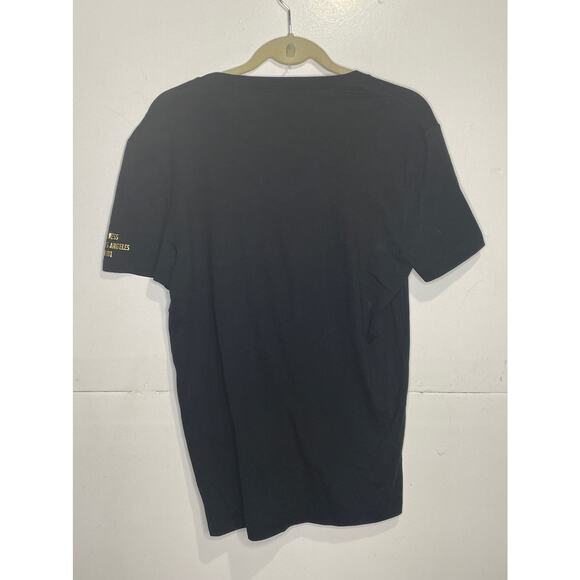 NWT  Guess Los Angeles black graphic v-neck t-shirt M - Picture 8 of 9